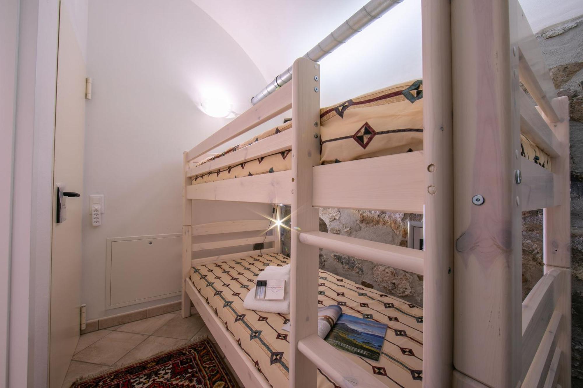 Casa Tame - Happy Rentals Melide Eksteriør bilde